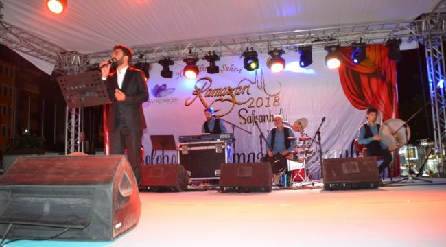 Geleneksel ramazan akşamları eğlencesi, Murat Belet'in konseriyle başladı