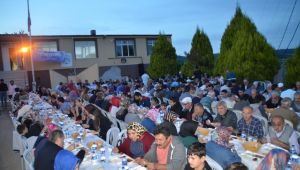 İlk mahalle iftarı yoğun ilgiyle başladı