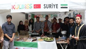 KBÜ'de 55 farklı ülkenin öğrencileri kendi kültürlerini tanıttı
