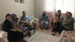 Minik Ceylin Tunçer'i sevindiren ziyaret