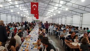 MÜSİAD Ramazan çadırında iftar açtırdı