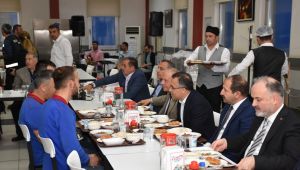 Vali Çeber, KARDEMİR'de işçilerle iftar yaptı