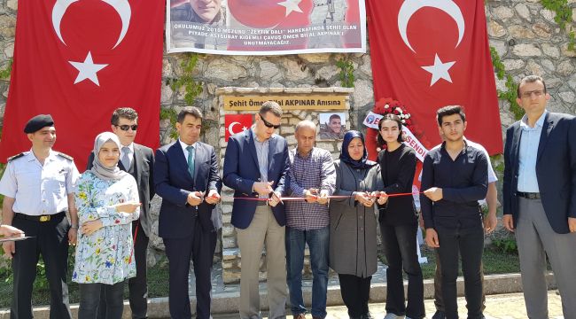 Lise öğrencilerinden Afrin şehidin anısına okul bahçesine çeşme