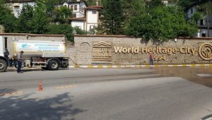 Safranbolu sokaklarında bayram temizliği