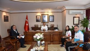 Türkiye şampiyonundan Vali Çeber'e ziyaret