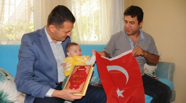 Ürkmezer'den Yeni doğan bebeklere ziyaret