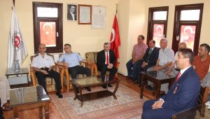 Vali Çeber, şehit ve gazi derneklerini ziyaret etti