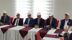 Vali Çeber, yeni milletvekilleri ile ilk toplantısını yaptı