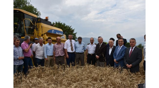 Anıza Direk Ekim Makinesi ile hububat ekimi yapıldı