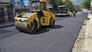 Bağ Essan Sanayi Sitesi'nde sıcak asfalt çalışmaları başladı