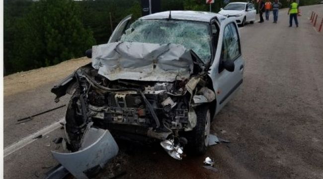 Kazada ağır yaralanan sürücü hastanede hayatını kaybetti