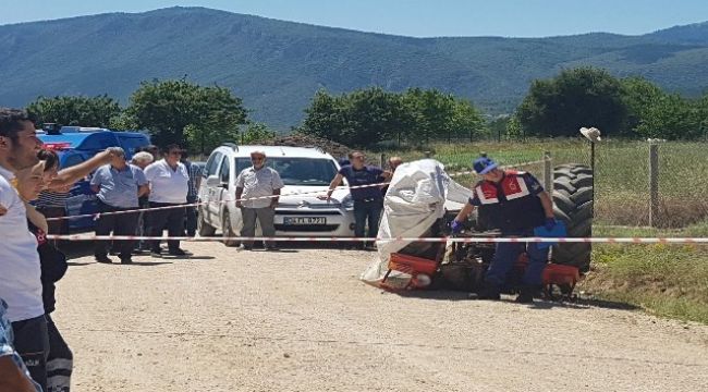 Traktörün altında kalan yaşlı adam hayatını kaybetti