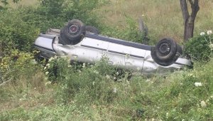 Yoldan çıkan otomobil takla attı: 4 yaralı