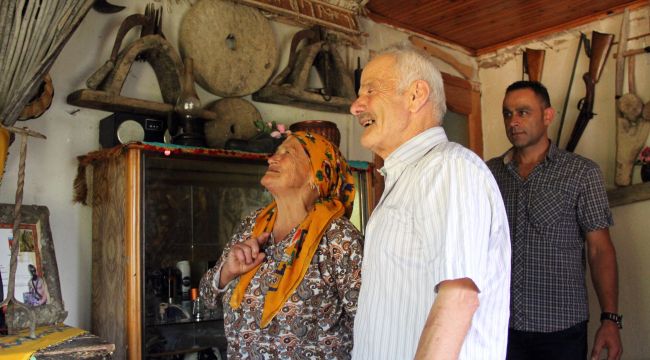 Dedesinin emaneti köy evini müzeye dönüştürdü