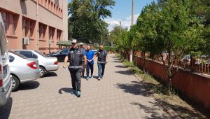FETÖ'den aranan eski polis memuru adliyede
