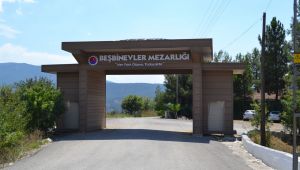 Karabük Belediyesinden Mezarlıklara Anıtsal Giriş Kapı