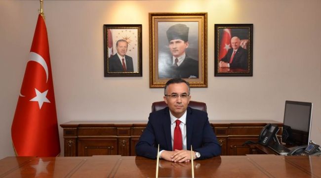 Karabük Protokolü vatandaşların bayramını kutladı