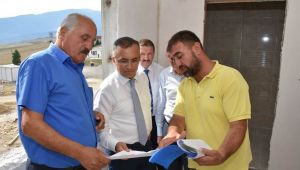 Vali Çeber, Emekli Kent Proje alanındaki çalışmaları inceledi