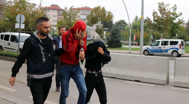 Hırsızlıktan adliyeye sevk edilen 4 kişi: