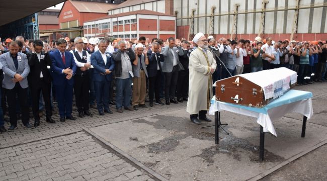 İş kazasında hayatını kaybeden işçi için tören