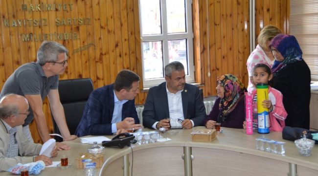 Milletvekili Cumhur Ünal halk günü toplantısına katıldı