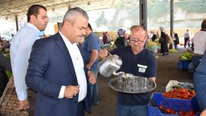 Milletvekili Ünal pazarcı esnafını ziyaret etti