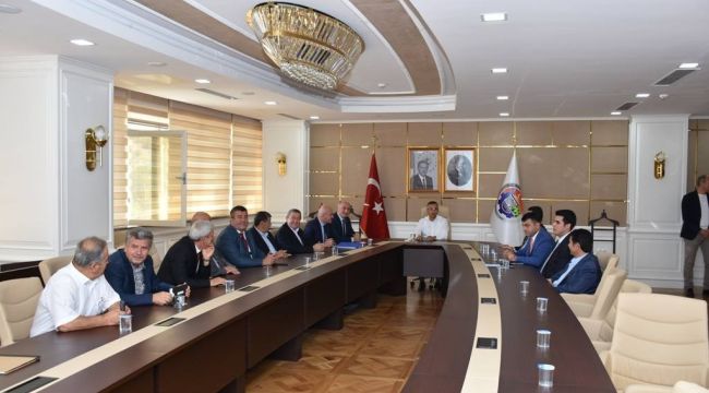 'Silindirle sıkıştırılmış beton yol' ile yolların ömrü uzuyor