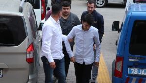 Vinçle çardak ve salıncak çalan 4 kişi yakalandı