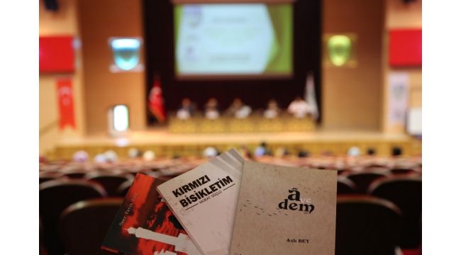Genç yazarlar okurlarıyla buluştu