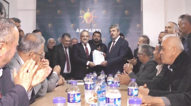 AK Parti'de aday adayları vitrine çıkmaya başladı
