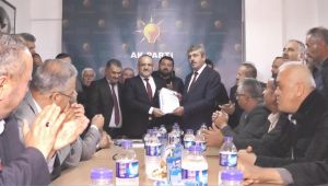 AK Parti'de aday adayları vitrine çıkmaya başladı