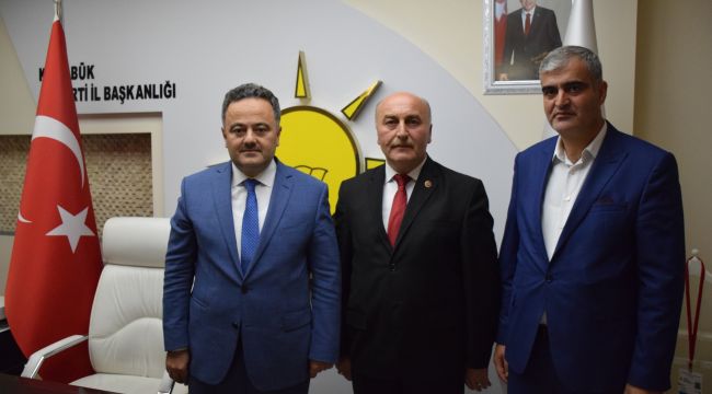 Sözen, yeniden AK Parti'de