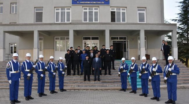 Vali Gürel İl Jandarma Komutanlığının çalışmaları hakkında bilgi aldı