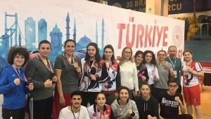 Karabüklü boksörler şampiyonadan madalyalarla döndü