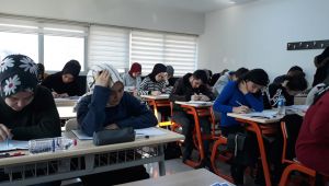 Halk eğitim merkezindeki üniversiteye hazırlık kurslarına yoğun ilgi