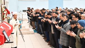 Kalp krizi sonucu hayatını kaybeden polis memuru toprağa verildi