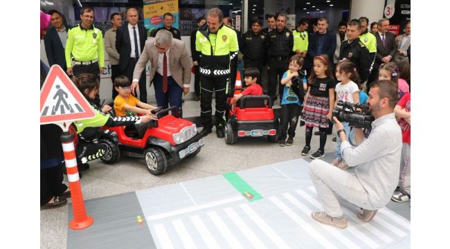 Çocuklarda trafik bilinci oluşturmak amacıyla etkinlik düzenlendi