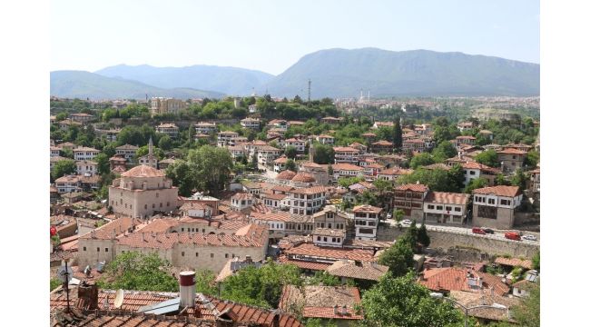 Osmanlı kenti Safranbolu'da bayram öncesi oteller yüzde 100 doluluk oranına ulaştı