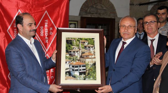 PTT personeli iftarda bir araya geldi
