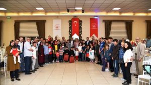 Vali Gürel, koruyucu aileler ile bir araya geldi