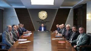 Vali Gürel ve beraberindeki heyet Bakan Varank'ı Karabük'e davet etti
