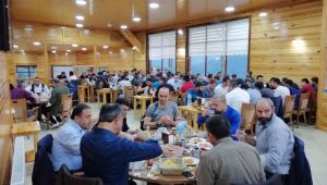 Yeniceli Kardemir çalışanları iftar yemeğinde buluştu