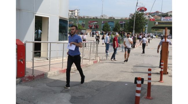 Bu sefer geç kalmadılar, koşarak geldiler