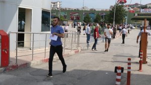 Bu sefer geç kalmadılar, koşarak geldiler