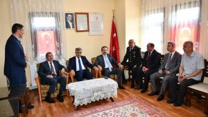 İl protokolünden Şehit Aileleri ve Gaziler Derneği'ne bayram ziyareti