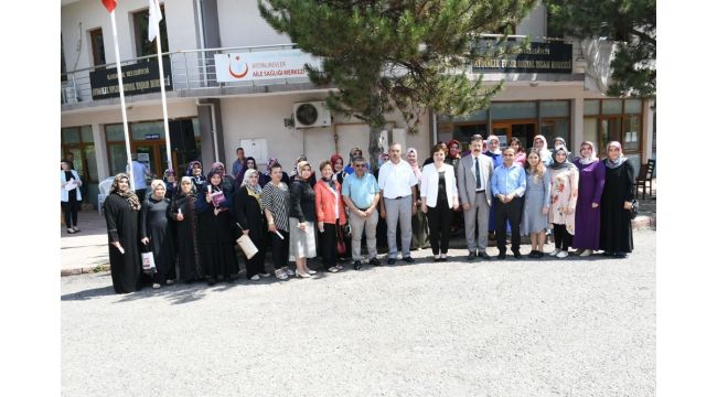 Kursiyerlere sertifikaları dağıtıldı