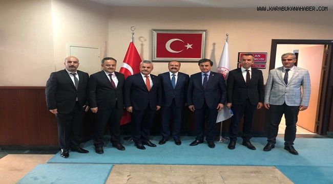 AK Partili vekiller Bakan Yardımcısı Metin ile bir araya geldi