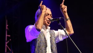 Altın Safran Festivali'nde Edip Akbayram rüzgarı esti