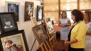 SAKEM kursiyerleri kişisel sergilerine devam ediyor