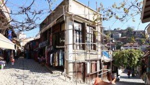 62 tarihi dükkan restore ediliyor